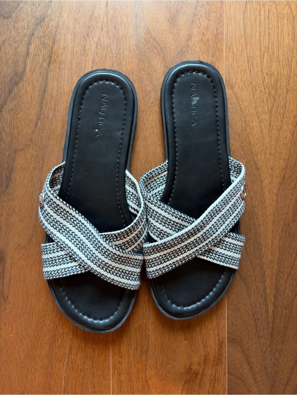Nautica Black and White Crisscross Slide Sandals